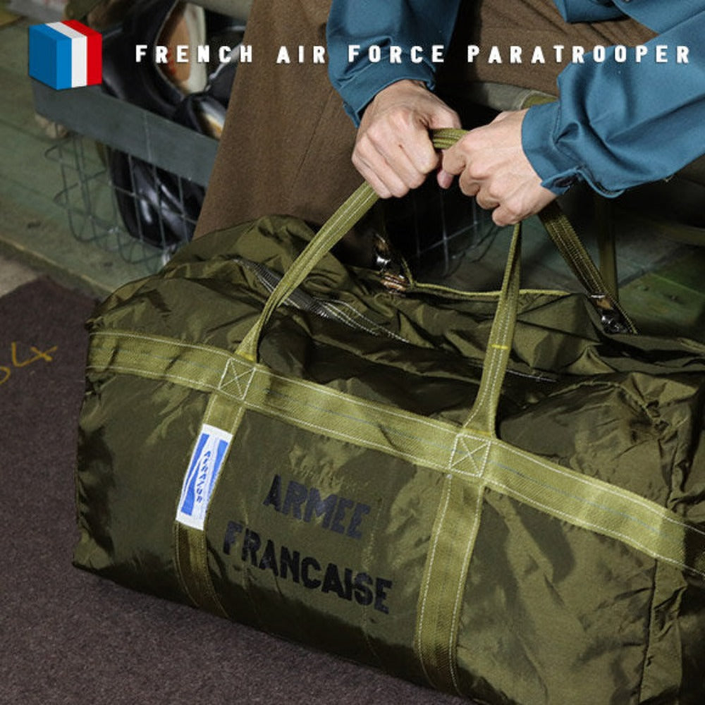 フランス軍 パラシュートバッグ カーキ ARMEE FRANCAISE - 旅行かばん